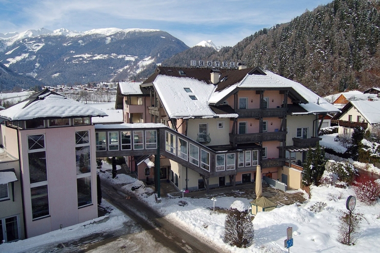 Hotel Flattacherhof ze skipassem