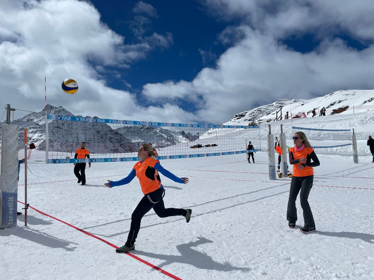 Snow volleyball w Santa Caterina